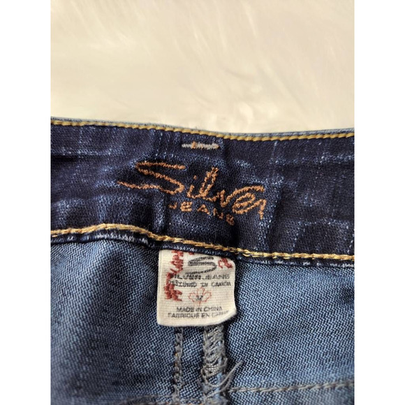 Silver Womens Suki Boot Cut Jeans Blue Pockets Dark Wash Mid Rise Denim 32X34 - Picture 6 of 7